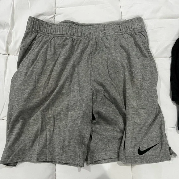 Nike Dri Fit Shorts - Picture 3 of 7
